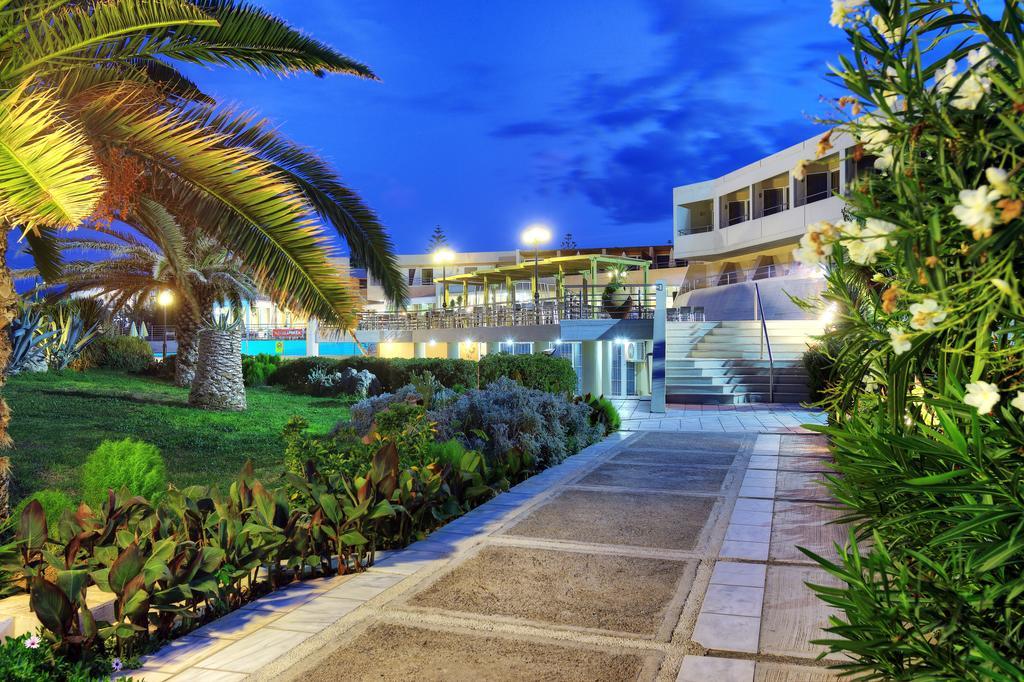 Santa Marina Beach Gazi ภายนอก รูปภาพ