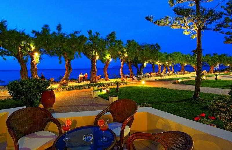 Santa Marina Beach Gazi ภายนอก รูปภาพ